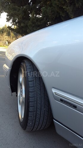 Mercedes E 260 2000, 196,000 km - 2.6 l - Mingəçevir