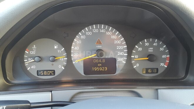Mercedes E 260 2000, 196,000 km - 2.6 l - Mingəçevir