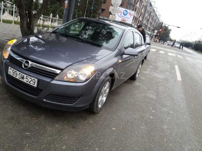 Opel Astra 2006, 135,000 km - 1.4 л - Bakı