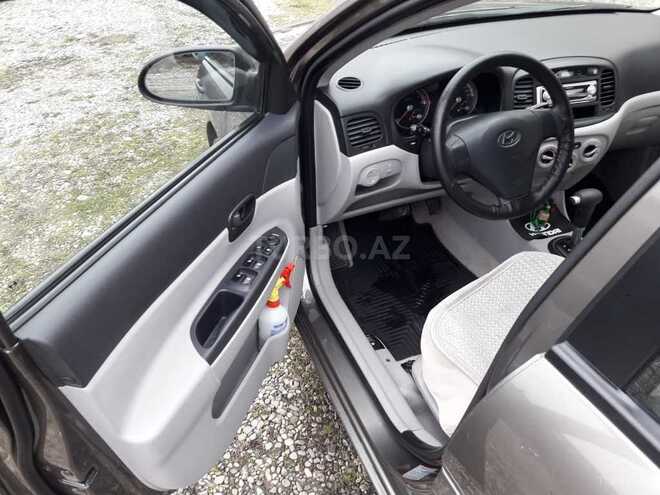 Hyundai Accent 2009, 94,000 km - 1.4 l - Quba