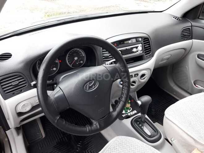 Hyundai Accent 2009, 94,000 km - 1.4 l - Quba