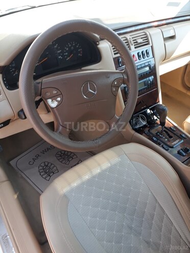 Mercedes E 320 2000, 310,000 km - 3.2 л - Bakı