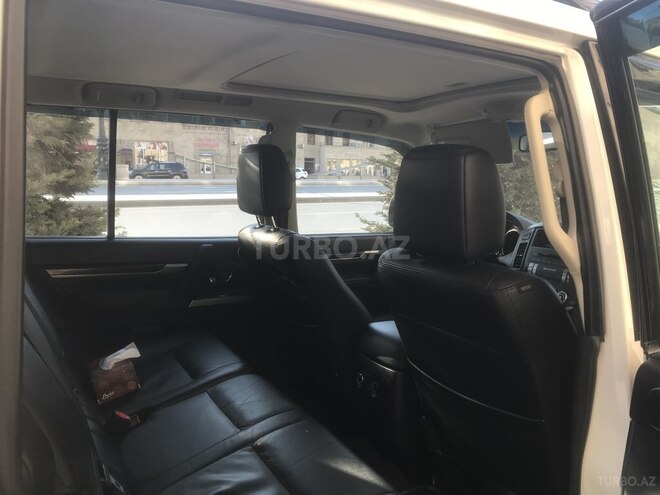 Mitsubishi Pajero 2013, 92,000 km - 3.5 l - Bakı