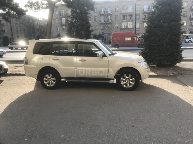 Mitsubishi Pajero 2013, 92,000 km - 3.5 l - Bakı