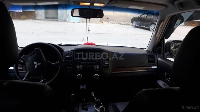 Mitsubishi Pajero 2008, 162,000 km - 3.0 л - Bakı