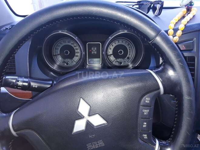 Mitsubishi Pajero 2008, 162,000 km - 3.0 л - Bakı