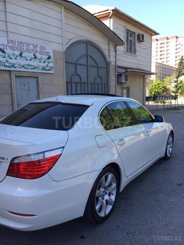 BMW 530 2008, 200,000 km - 2.5 l - Bakı