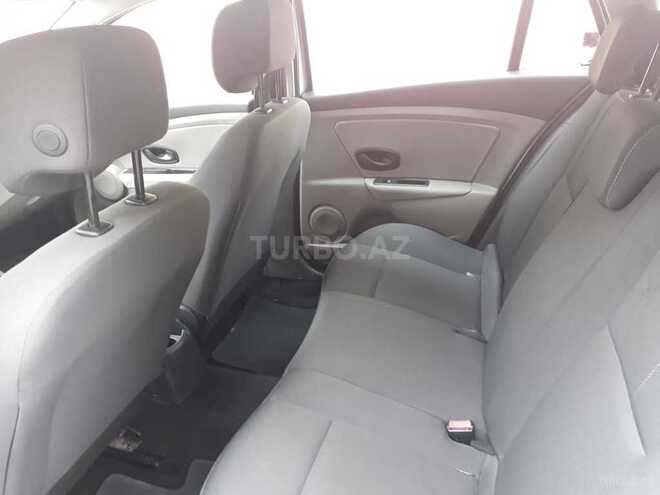 Renault Megane 2010, 215,000 km - 1.5 л - Sumqayıt