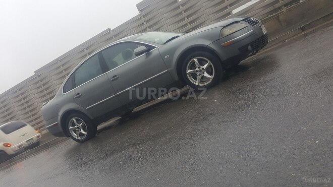 Volkswagen Passat 2001, 247,580 km - 1.8 l - Bakı