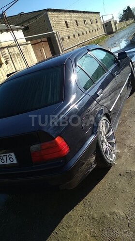 BMW 320 1993, 350,000 km - 0.2 l - Sumqayıt