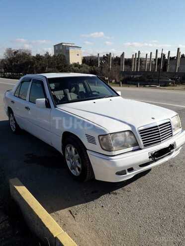 Mercedes E 250 1993, 426,000 km - 2.5 л - Bakı