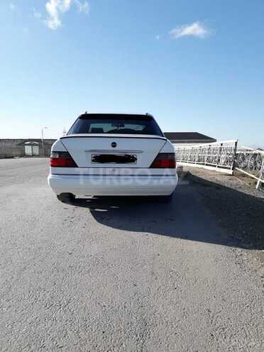 Mercedes E 250 1993, 426,000 km - 2.5 л - Bakı
