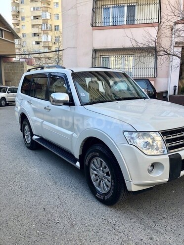 Mitsubishi Pajero 2011, 112,000 km - 3.5 л - Bakı
