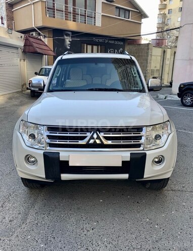 Mitsubishi Pajero 2011, 112,000 km - 3.5 л - Bakı