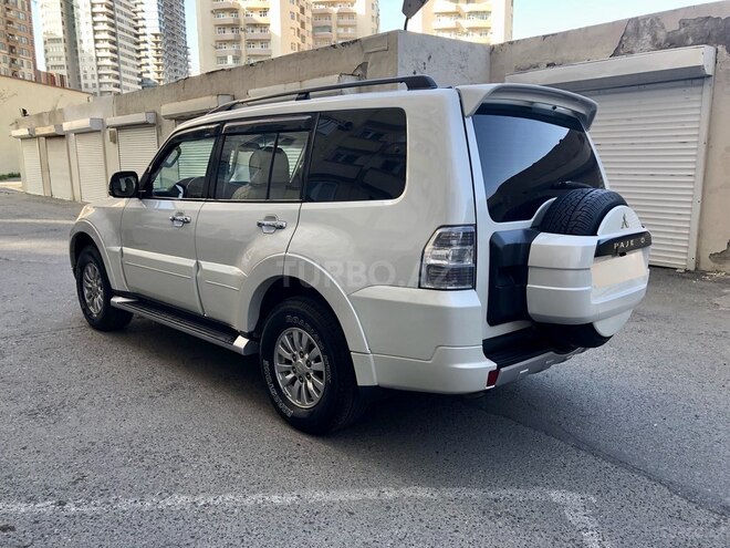 Mitsubishi Pajero 2011, 112,000 km - 3.5 л - Bakı