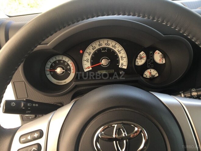 Toyota FJ Cruiser 2009, 12,600 km - 4.0 l - Bakı
