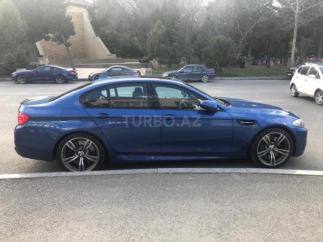 BMW M5 2012, 90,000 km - 4.4 л - Bakı