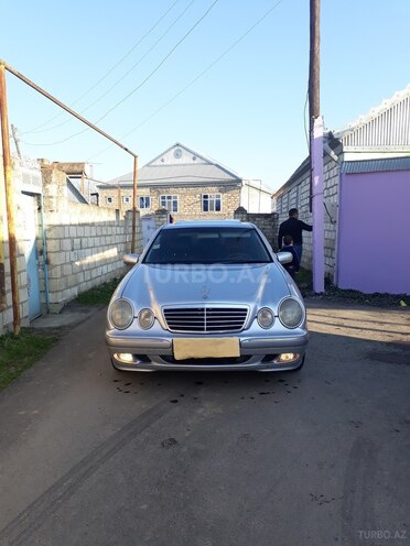 Mercedes E 240 2000, 250,000 km - 2.4 л - Ağcabədi