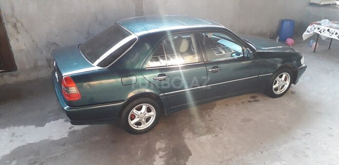 Mercedes C 220 1995, 250,000 km - 2.2 l - Gəncə