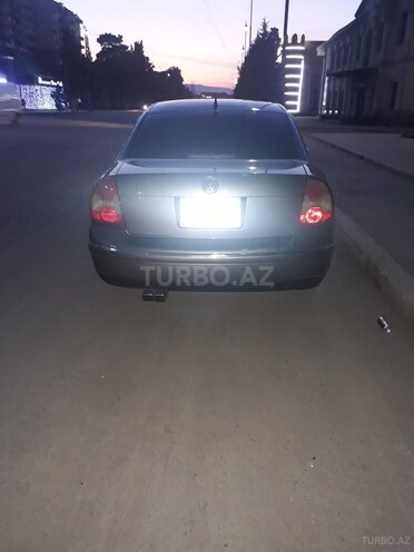 Volkswagen Passat 2002, 295,000 km - 0.1 l - Gəncə