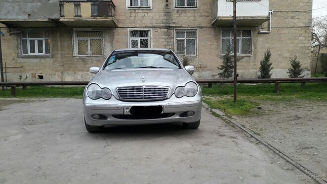 Mercedes C 240 2000, 107,300 km - 2.6 l - Sumqayıt