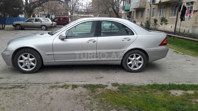 Mercedes C 240 2000, 107,300 km - 2.6 l - Sumqayıt