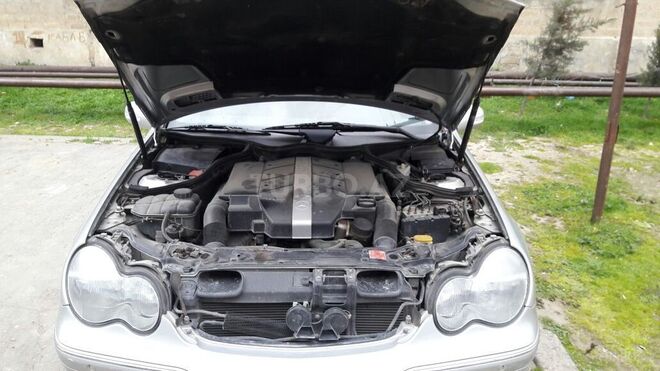 Mercedes C 240 2000, 107,300 km - 2.6 l - Sumqayıt