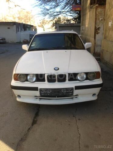 BMW 520 1990, 287,000 km - 2.0 l - Bakı