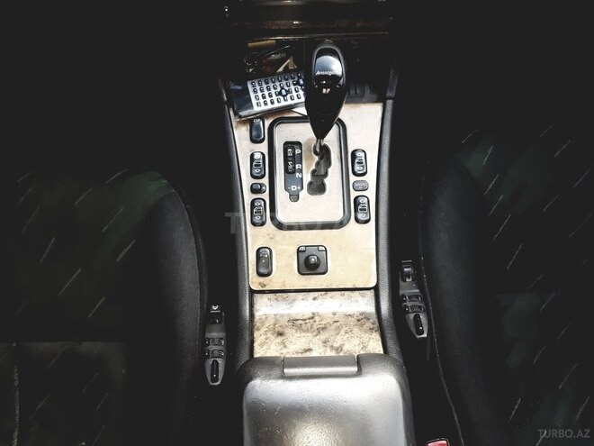Mercedes E 220 2001, 280,482 km - 2.2 l - Bakı