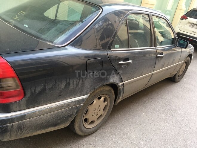 Mercedes C 230 1997, 236,000 km - 2.3 l - Bakı