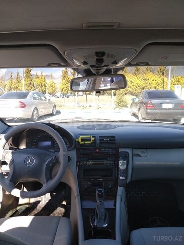 Mercedes C 200 2001, 276,000 km - 2.0 l - Qəbələ