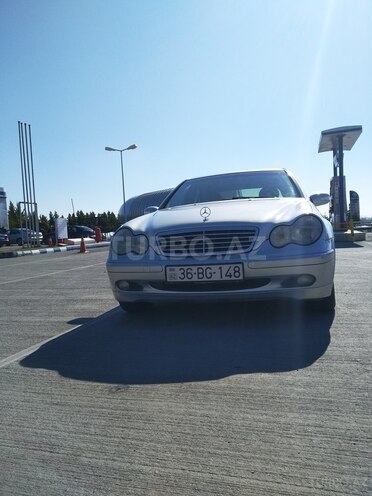 Mercedes C 200 2001, 276,000 km - 2.0 l - Qəbələ
