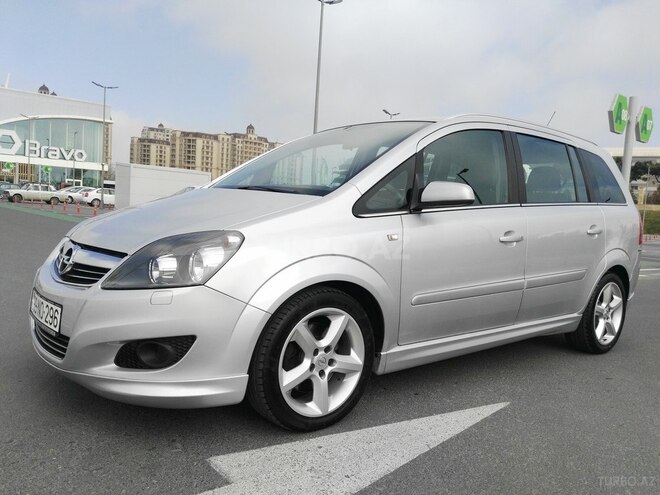 Opel Zafira 2009, 130,000 km - 1.7 l - Bakı