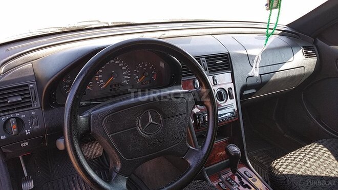 Mercedes C 180 1998, 201,095 km - 1.8 л - Neftçala