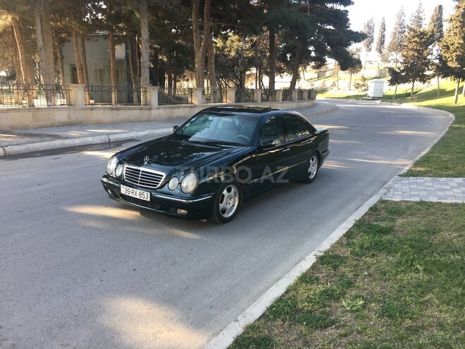Mercedes E 220 2000, 395,000 km - 2.2 l - Bakı