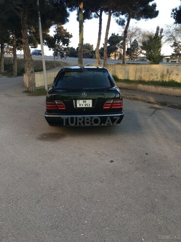Mercedes E 220 2000, 395,000 km - 2.2 l - Bakı