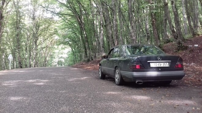 Mercedes E 250 1995, 602,000 km - 2.5 л - Bakı