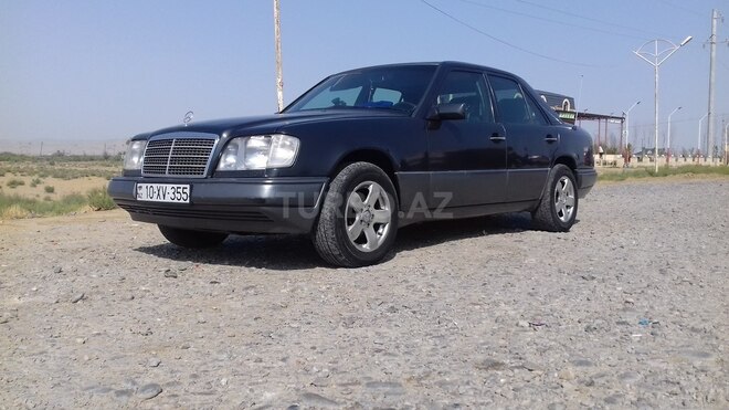 Mercedes E 250 1995, 602,000 km - 2.5 л - Bakı