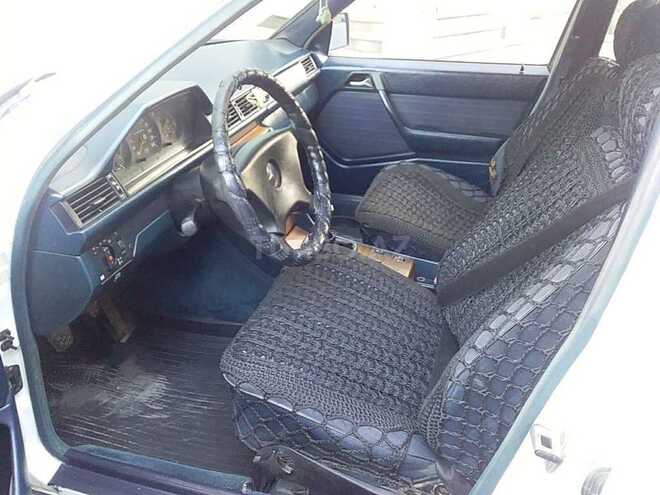 Mercedes E 260 1989, 155,000 km - 2.6 л - Bakı
