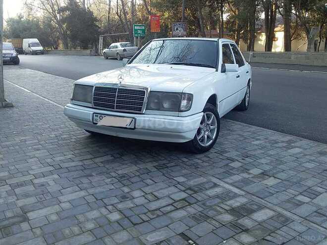 Mercedes E 260 1989, 155,000 km - 2.6 л - Bakı