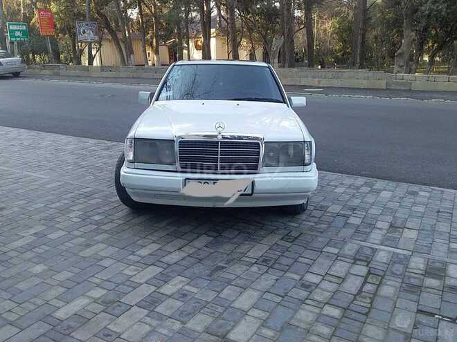 Mercedes E 260 1989, 155,000 km - 2.6 л - Bakı