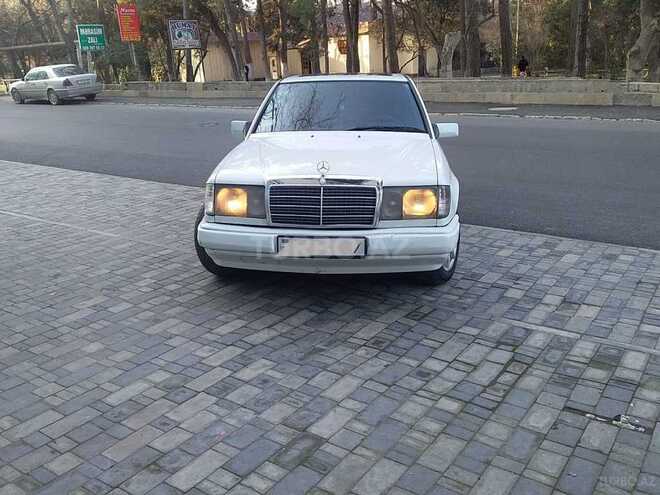 Mercedes E 260 1989, 155,000 km - 2.6 л - Bakı