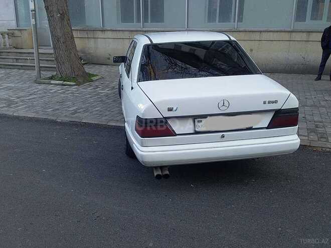 Mercedes E 260 1989, 155,000 km - 2.6 л - Bakı