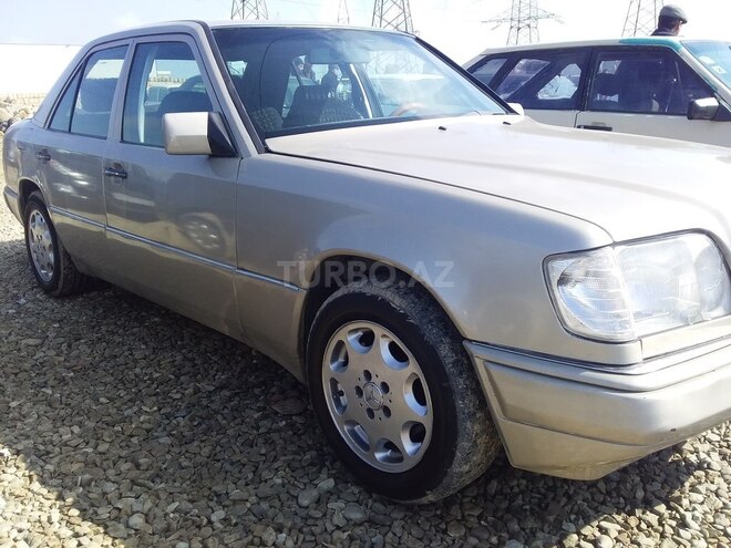 Mercedes E 230 1989, 360,650 km - 2.3 l - Bakı