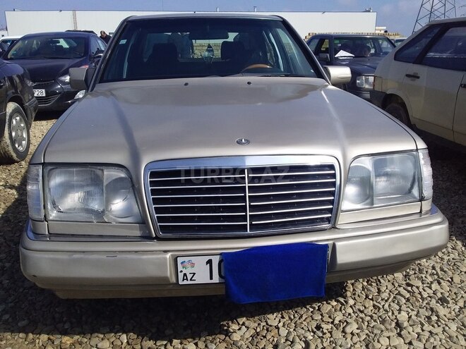 Mercedes E 230 1989, 360,650 km - 2.3 l - Bakı