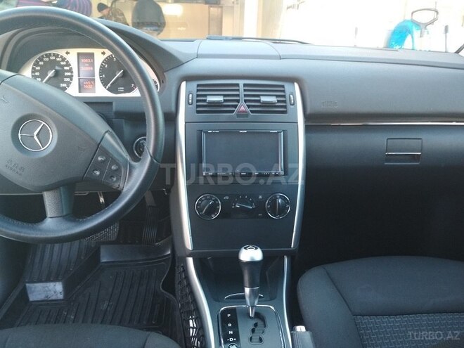 Mercedes B 180 2010, 52,900 km - 1.7 l - Sumqayıt