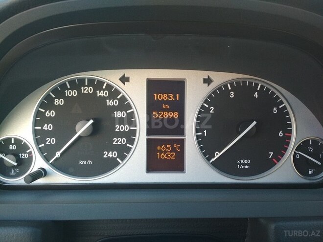 Mercedes B 180 2010, 52,900 km - 1.7 l - Sumqayıt