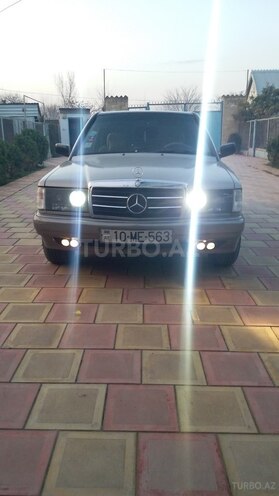 Mercedes 190 1991, 159,000 km - 1.8 л - Bərdə