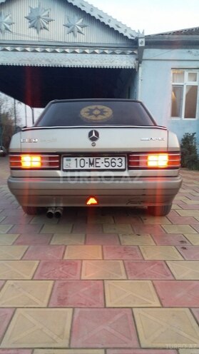 Mercedes 190 1991, 159,000 km - 1.8 л - Bərdə