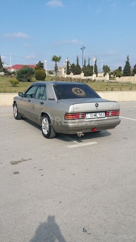 Mercedes 190 1991, 159,000 km - 1.8 л - Bərdə